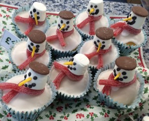 Snowman cupcakes